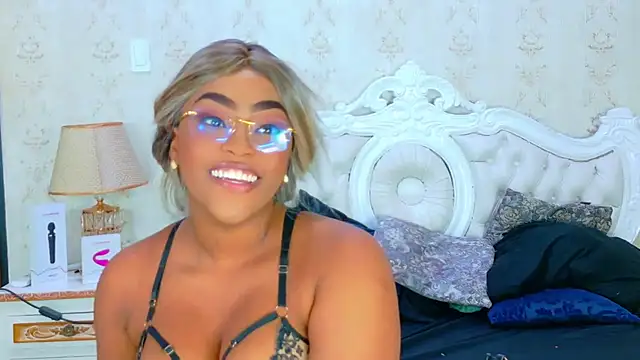 TianahGlow online show from 10.14.25