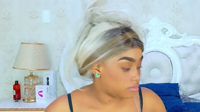 TianahGlow online show from 12.04.25