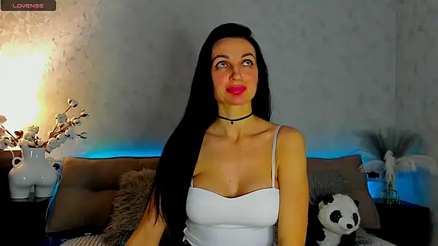 Tina Mart online show from 02.17.26