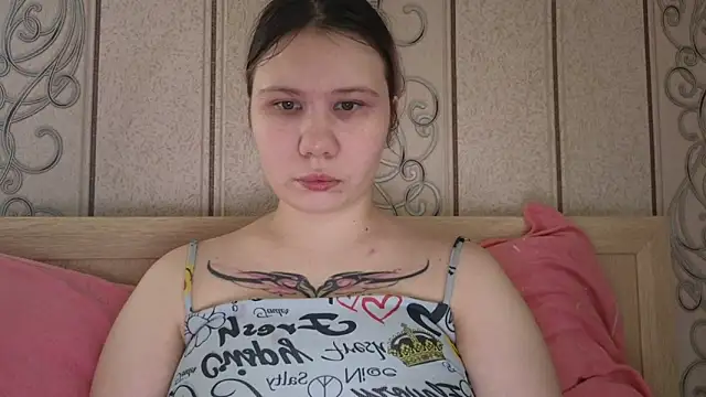 Little kitsune1707 online show from 10.07.25