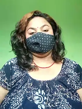 Snapshot of rani130 chatting on 09.22.25 rani130 online show from 09.22.25