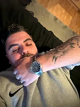 Sex-10-10 online show from 11.29.25