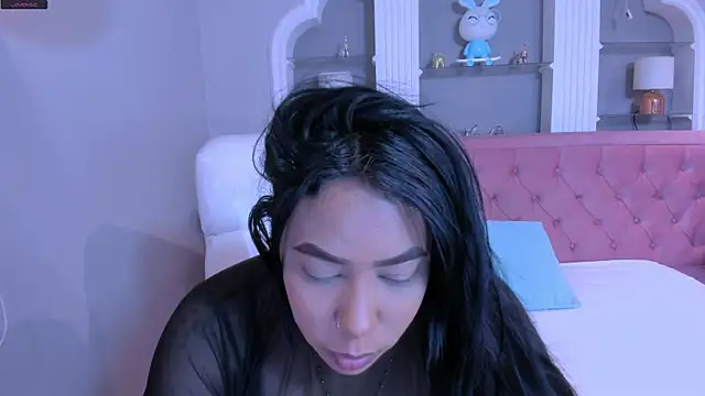 emma purple  online show from 02.26.25