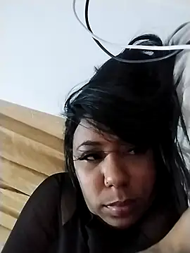 emma purple  online show from 03.23.25