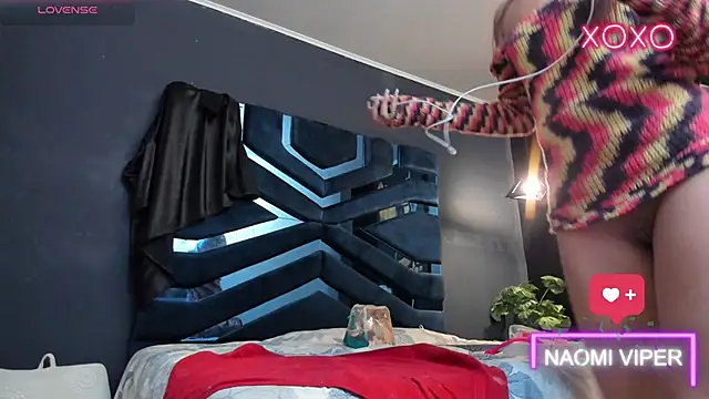 Naomii Viper online show from 02.12.26