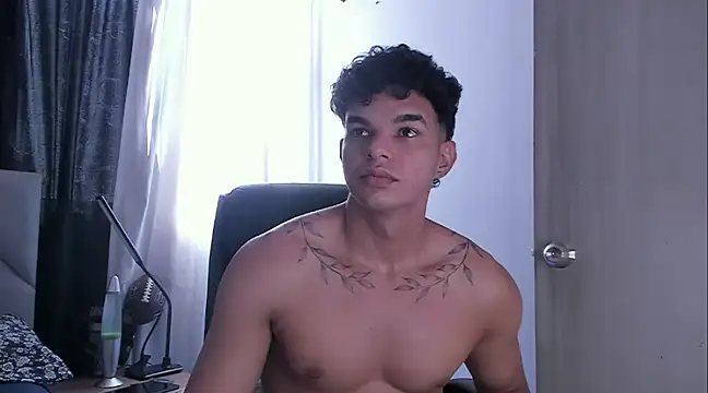 Snapshot of samm_sv chatting on 02.13.25 samm sv online show from 02.13.25