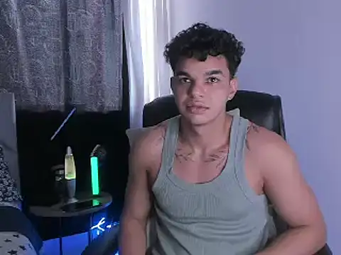 Snapshot of samm_sv chatting on 03.07.25 samm sv online show from 03.07.25