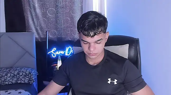 Snapshot of samm_sv chatting on 03.10.25 samm sv online show from 03.10.25