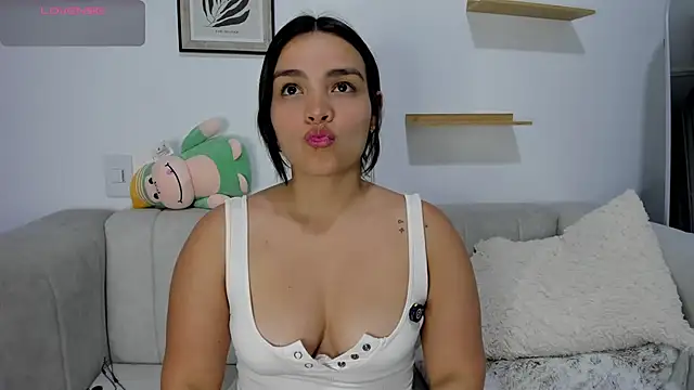 sarita bigbooty  online show from 10.15.25