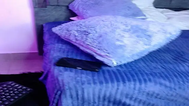 EmilyPacho  online show from 03.19.25