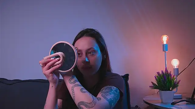 girlstirp online show from 10.02.25