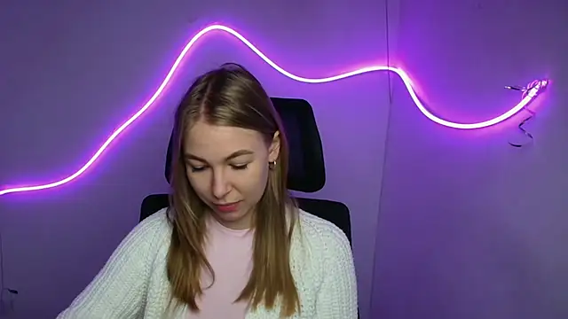 Snapshot of Dana_flowers chatting on 10.01.25 Dana flowers online show from 10.01.25