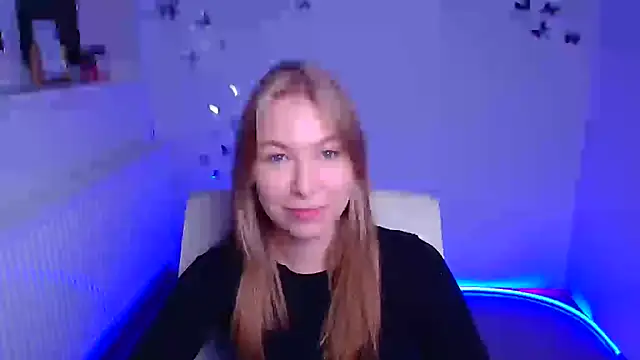 Snapshot of Dana_flowers chatting on 10.06.25 Dana flowers online show from 10.06.25