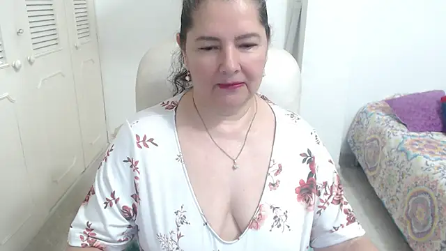 leonela 69 online show from 05.08.26