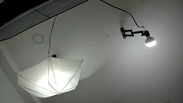 EmiliaRose  online show from 10.04.25