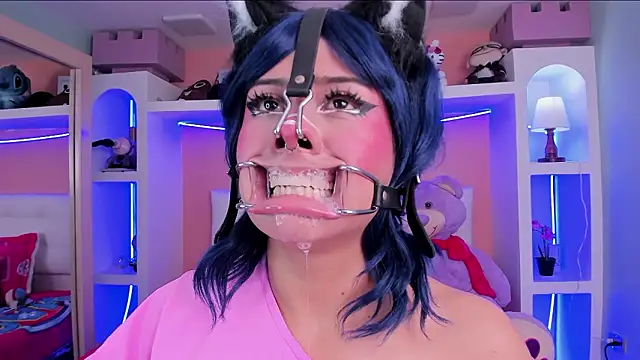 miss   megan online show from 02.03.26