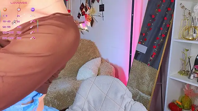 Caroline  Brown online show from 03.18.26