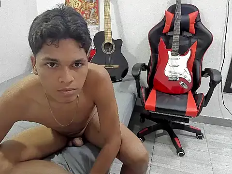 Snapshot of David_Gil19 chatting on 03.03.25 David Gil19 online show from 03.03.25