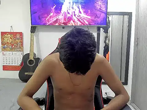 Snapshot of David_Gil19 chatting on 03.05.25 David Gil19 online show from 03.05.25