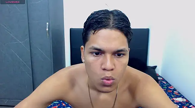 Snapshot of David_Gil19 chatting on 03.13.25 David Gil19 online show from 03.13.25