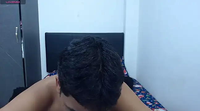 Snapshot of David_Gil19 chatting on 03.19.25 David Gil19 online show from 03.19.25