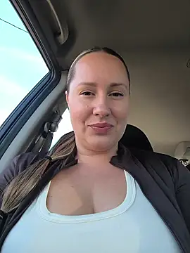 Mona Plus online show from 11.09.25