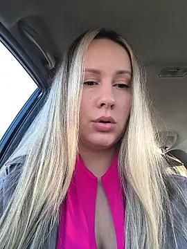 Mona Plus online show from 11.10.25