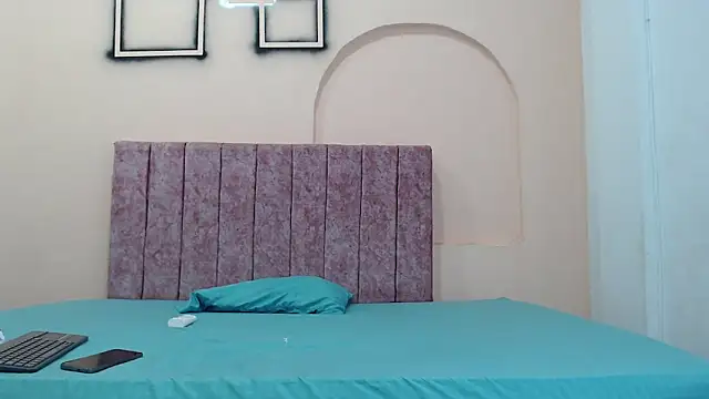 Snapshot of manuel_rey chatting on 09.13.25 manuel rey online show from 09.13.25