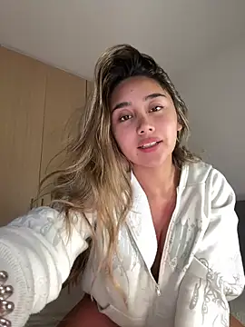 Hornyholly   online show from 03.22.26