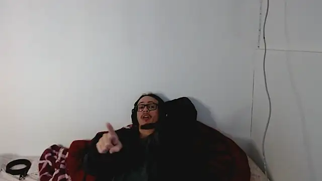 Snapshot of cholitohermoso chatting on 10.03.25 cholitohermoso online show from 10.03.25