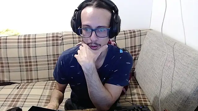 Snapshot of cholitohermoso chatting on 06.20.26 cholitohermoso online show from 06.20.26