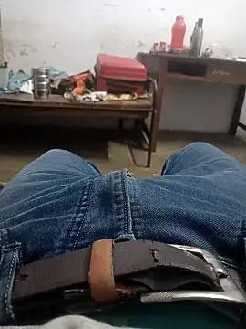 boyyouwant33 online show from 02.13.25