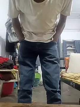 boyyouwant33 online show from 02.14.25