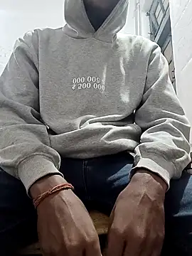 boyyouwant33 online show from 02.16.25