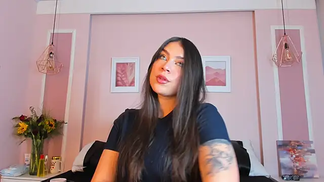 Annie rhoades online show from 09.11.25