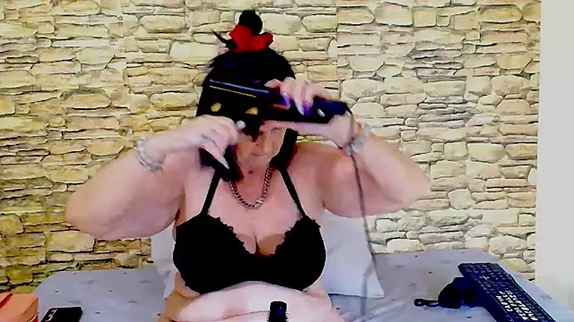 LuciousGrace online show from 01.15.26