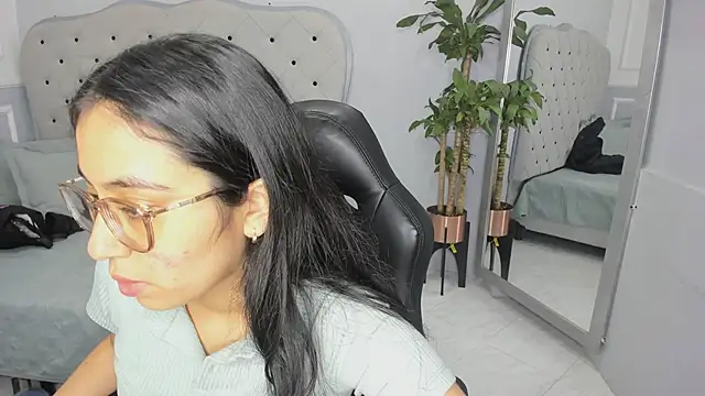 lucelly 15 online show from 02.22.26