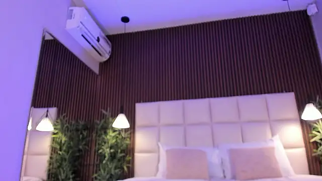 MelanieHillss online show from 03.21.26