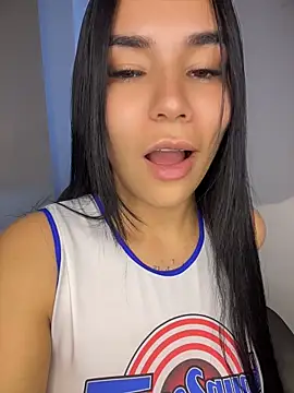 Naatalia online show from 04.16.26