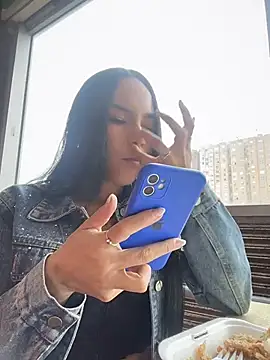 Naatalia online show from 04.19.26