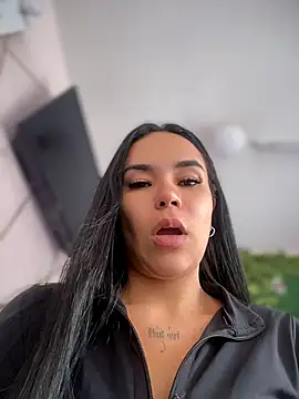 Naatalia online show from 05.25.26