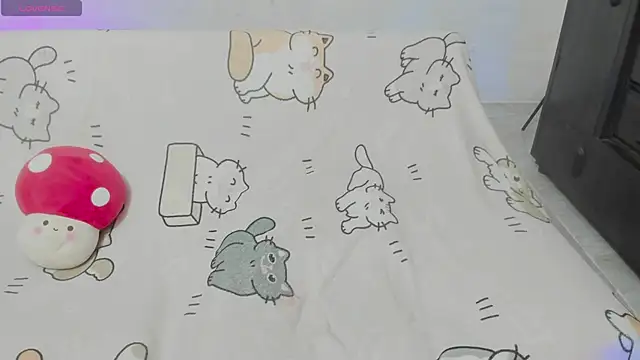 Naoko 7w7 online show from 04.16.26