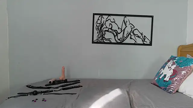 karina-lopez online show from 11.17.25