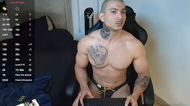 Snapshot of kevin_jef chatting on 11.05.25 kevin jef online show from 11.05.25