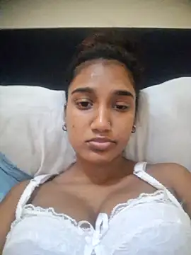 Snapshot of indianpink_lips chatting on 11.06.25 indianpink lips online show from 11.06.25