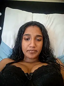 Snapshot of indianpink_lips chatting on 11.15.25 indianpink lips online show from 11.15.25