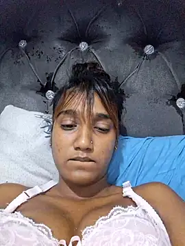 indianpink lips online show from 04.04.26