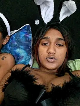 indianpink lips online show from 07.11.26