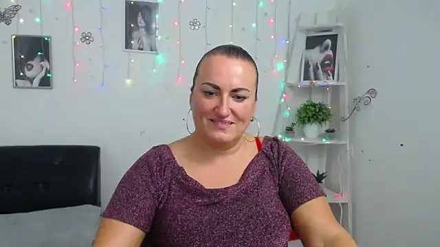 DianaMGG online show from 10.09.25