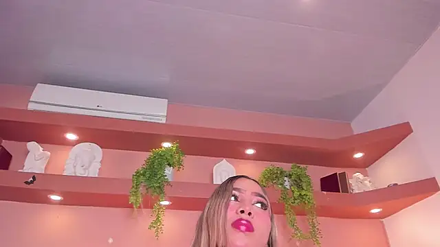 SofiaBennett  online show from 11.06.25